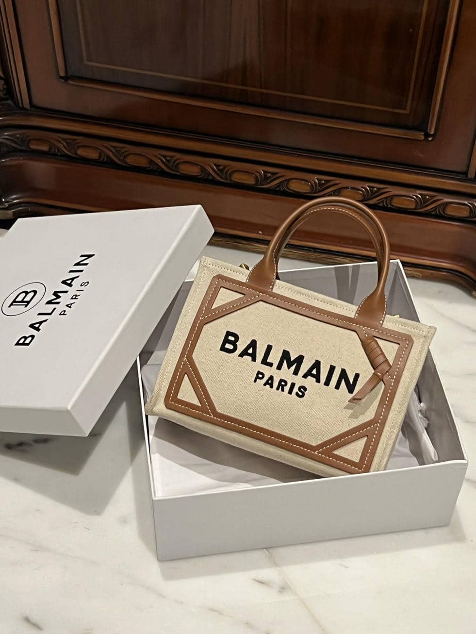 00026 Balmain Bag